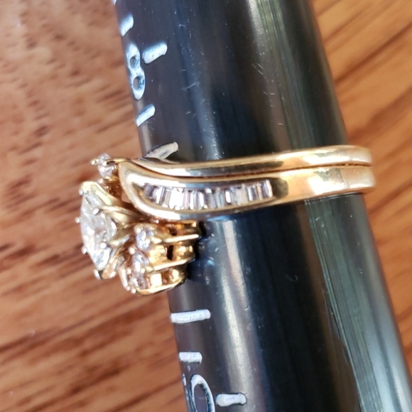 Bridal Ring Set - Picture 4 of 8